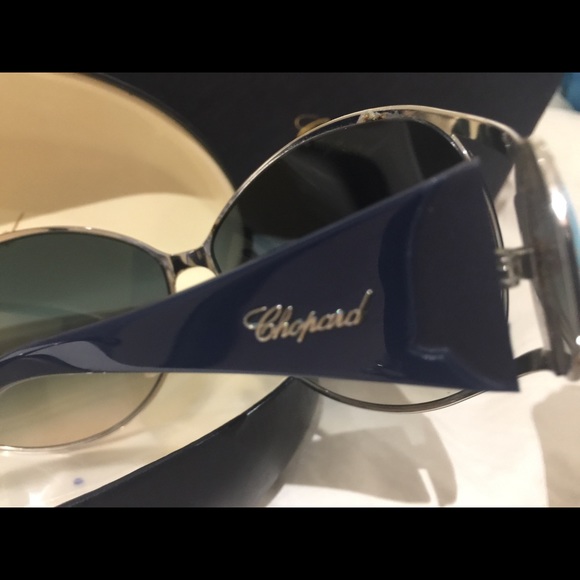 Sunglasses - Picture 3 of 15